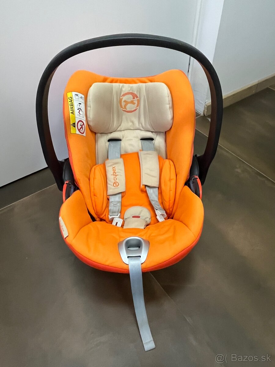 Cybex Cloud Q Platinum + ISOFIX Base Q-fix