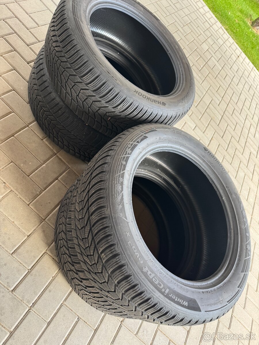 275/50 R20 Hankok Zimne