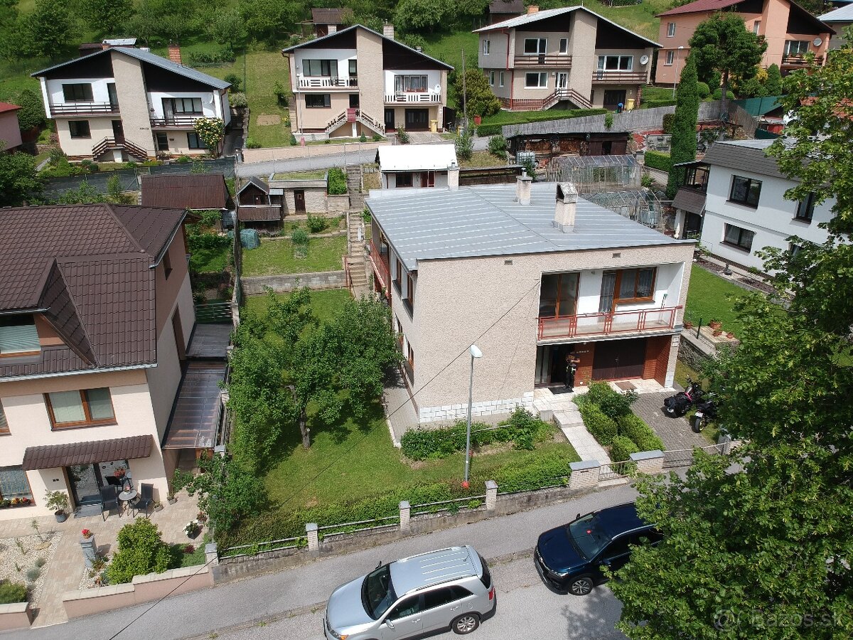 Exkluzívna ponuka Predaj Rodinného domu Medzihradné