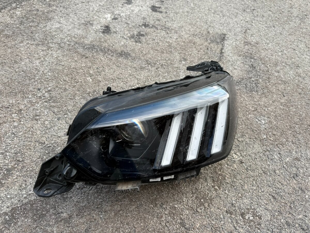 Peugeot 208 2008 -2019+ Lave predne full led svetlo