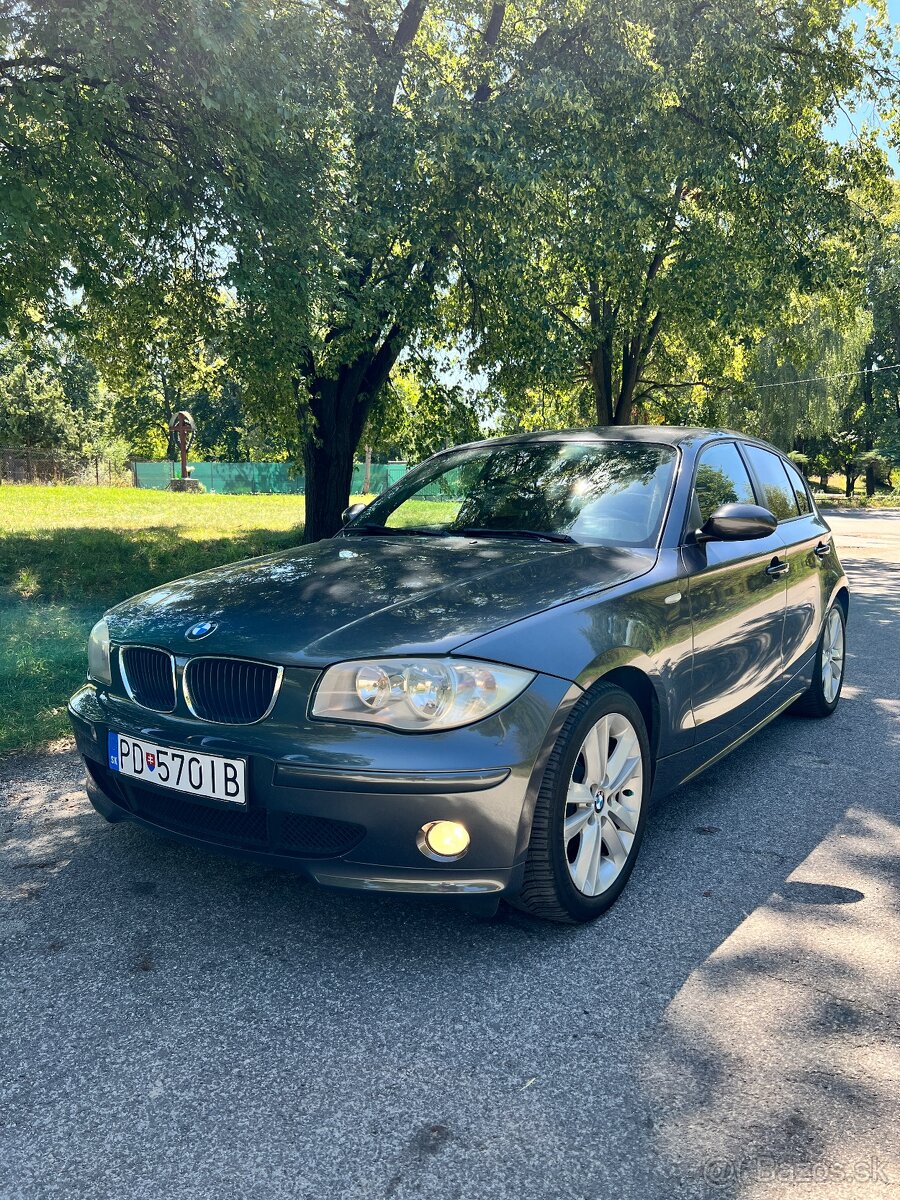 BMW 120i hatchback