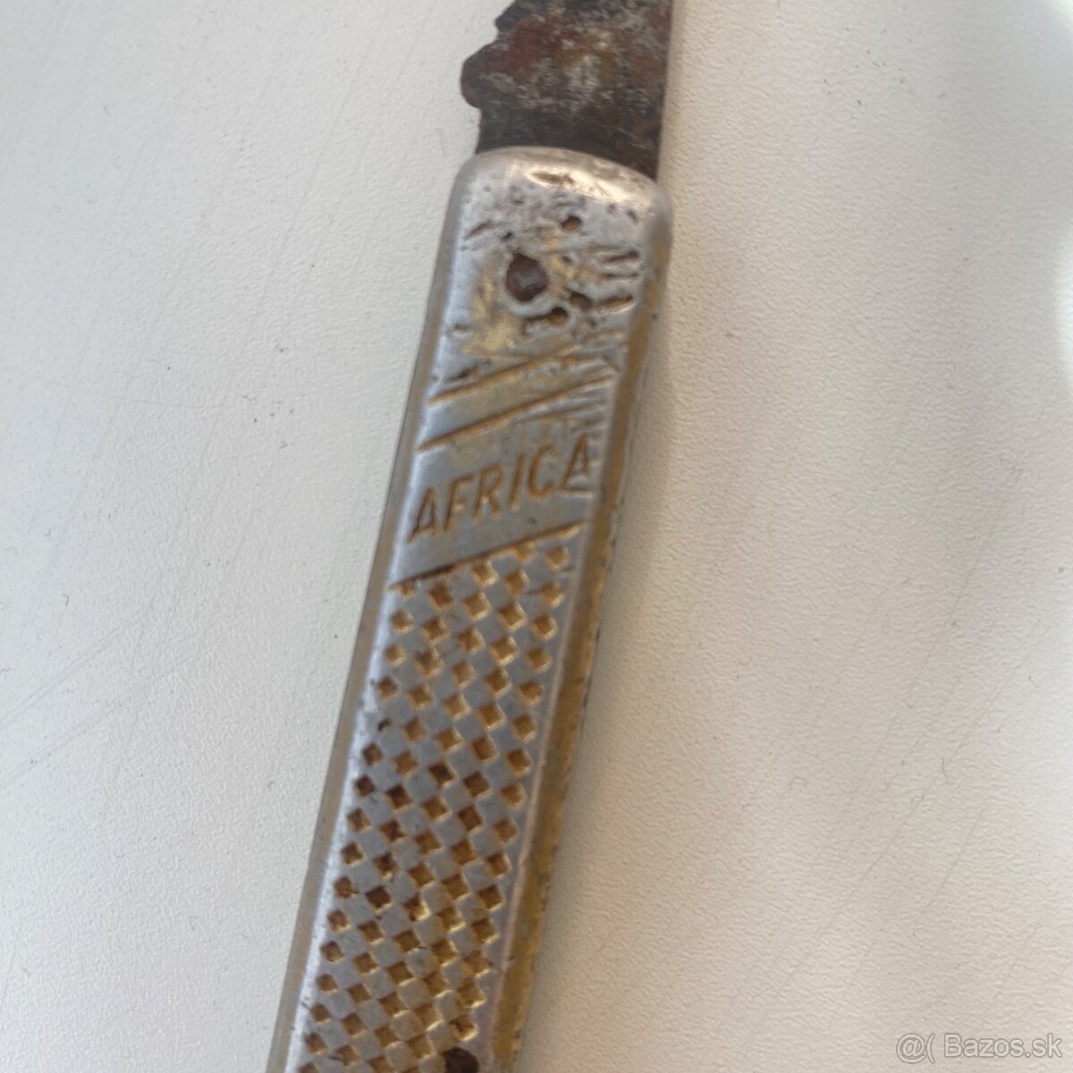 Mikov nožík (Africa )