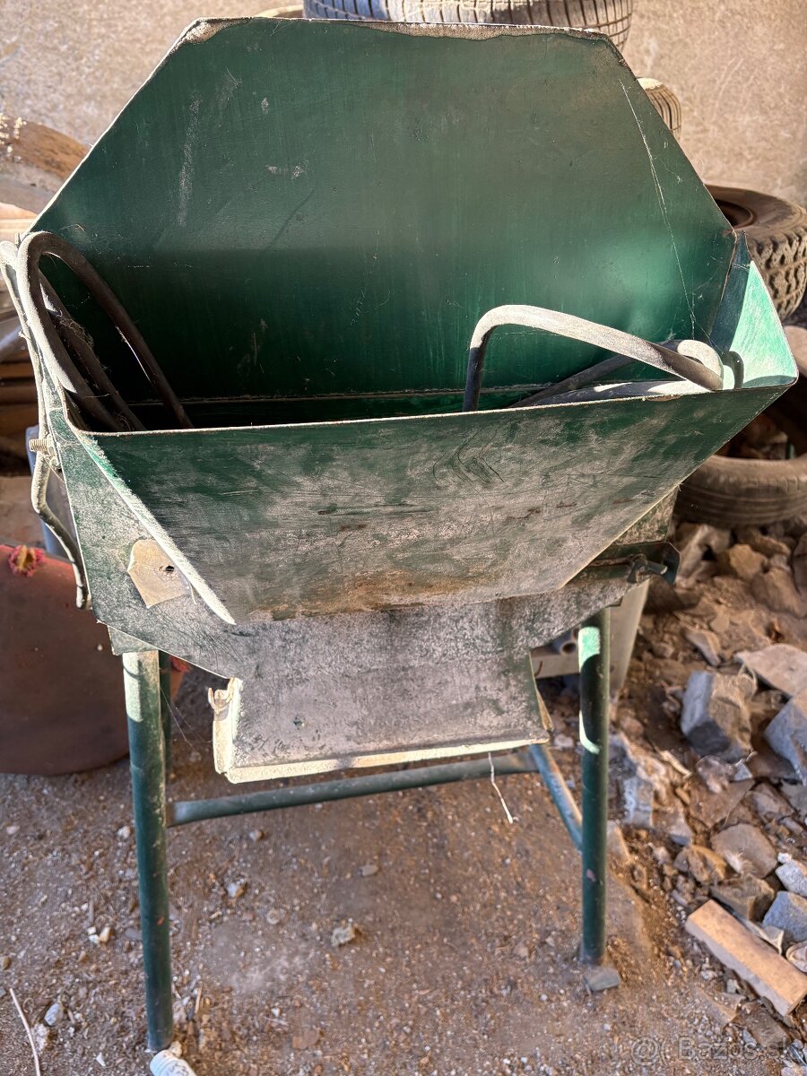 Šrotovník na obilie