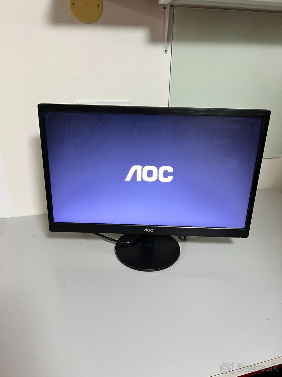Monitor LCD AOC 21,5"