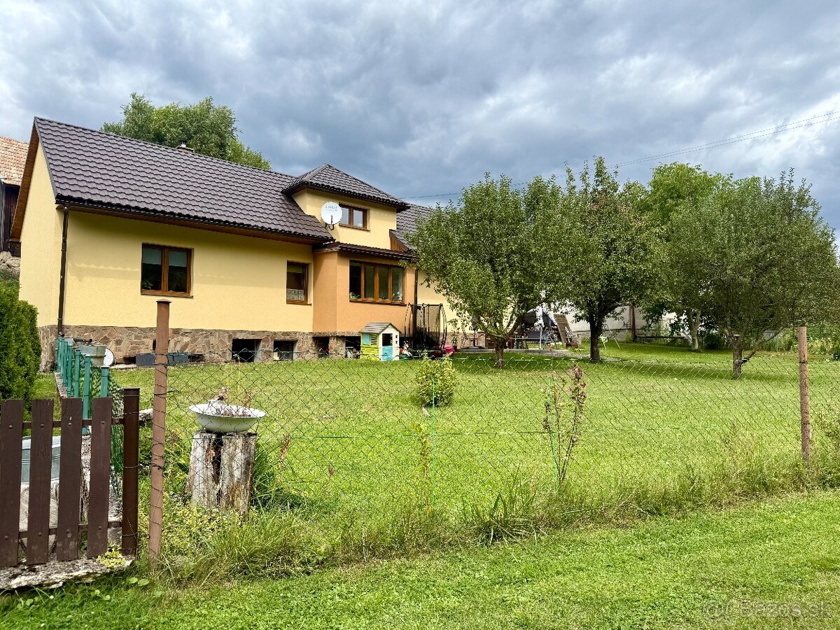 Predám kompletne zrekonštruovaný rodinný dom v obci Beňuš