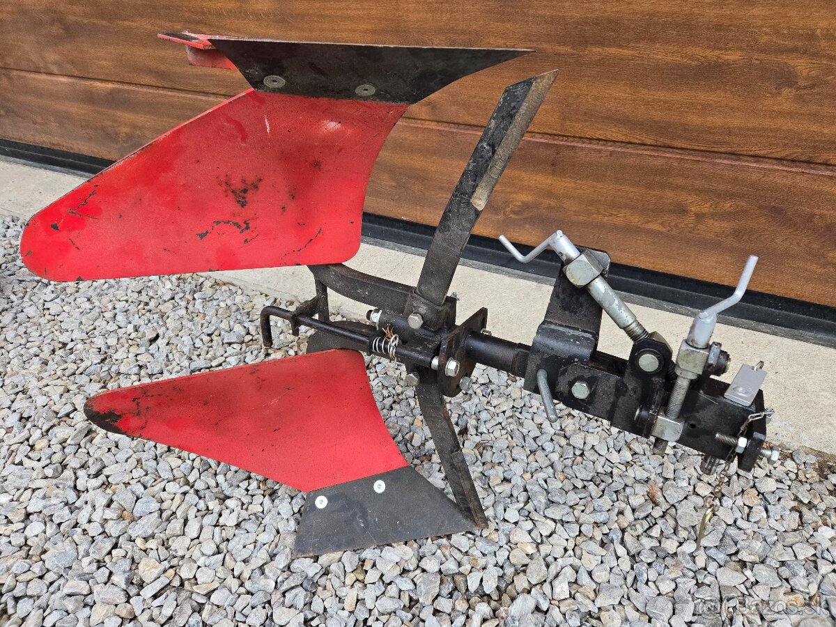 Pluh obracak s telesom