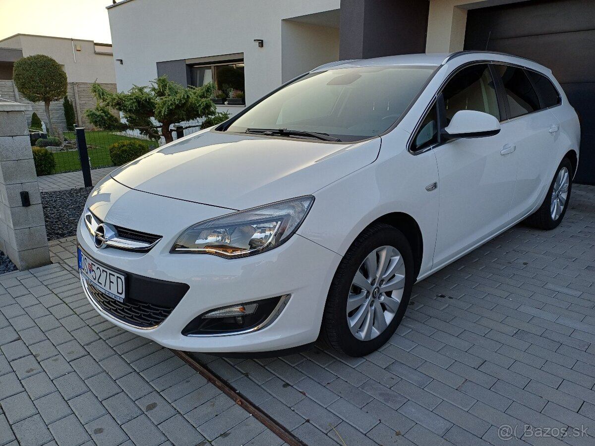 Opel Astra Sports Tourer Cosmo diesel