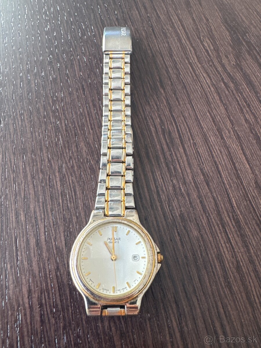 Zachovale hodinky, vodeodolne