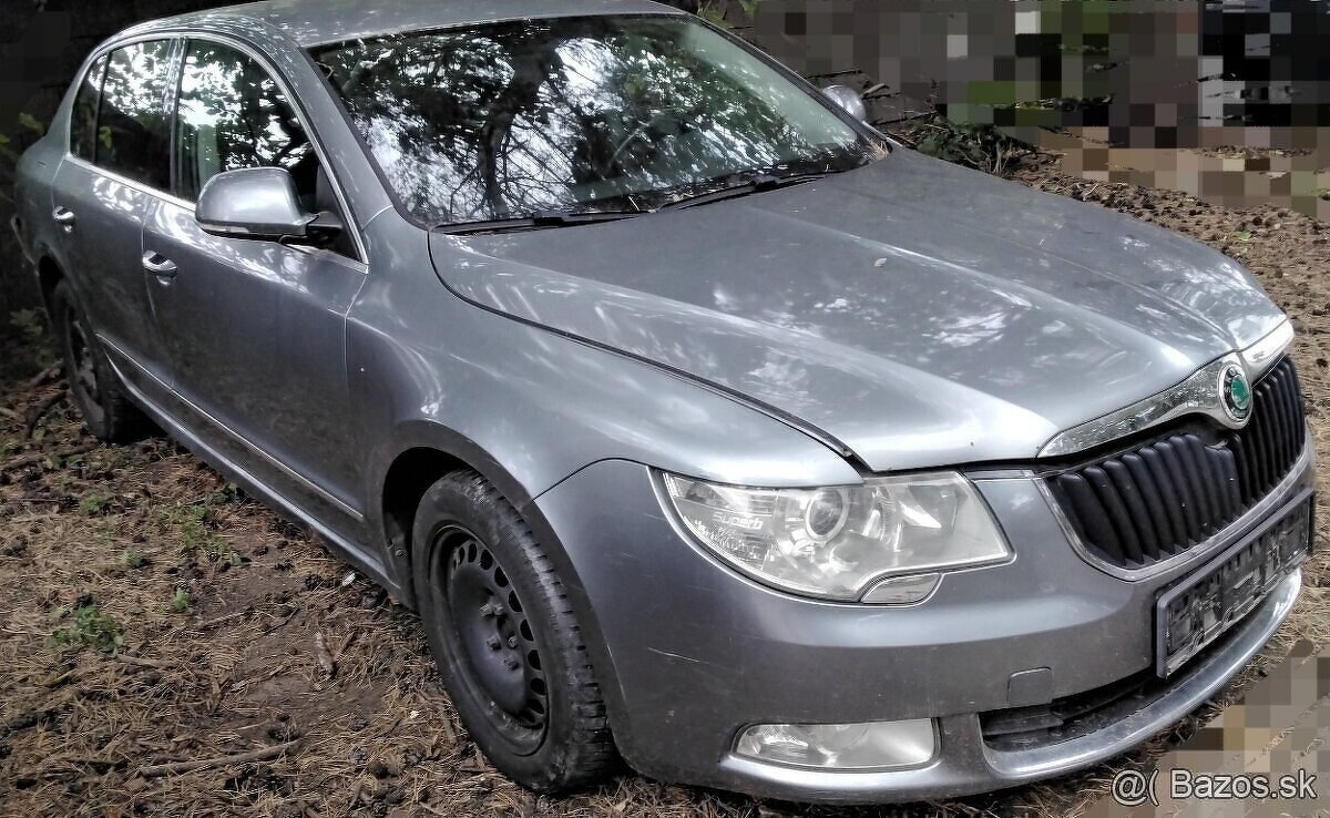 ŠKODA SUPERB 2.0 TDI 2010 predám SVETLO, KAPOTA, RIADENIE