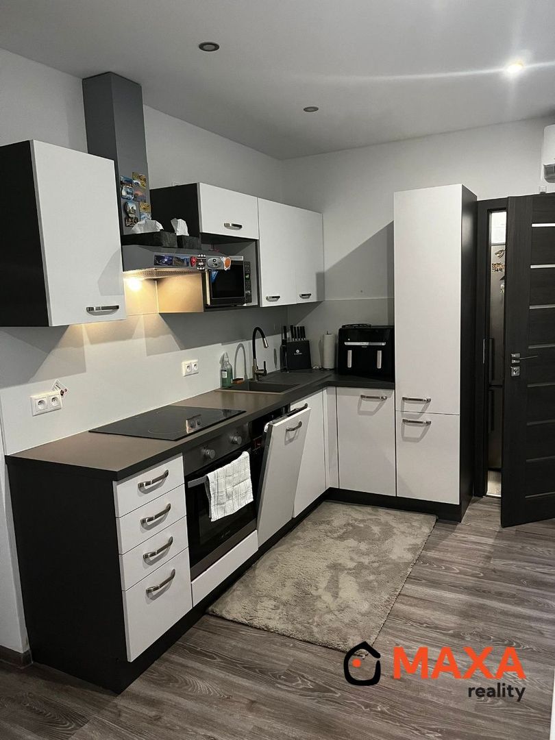 Dvojizbový byt, Senica, Hviezoslavova ulica