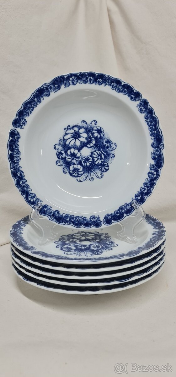 Hlboké taniere Dvory Czechoslovakia