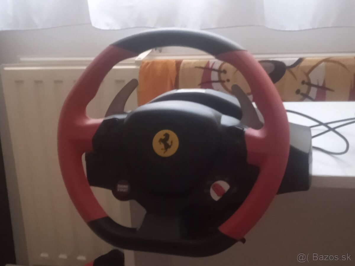 Herný volant Ferrari 458 spider pre Xbox