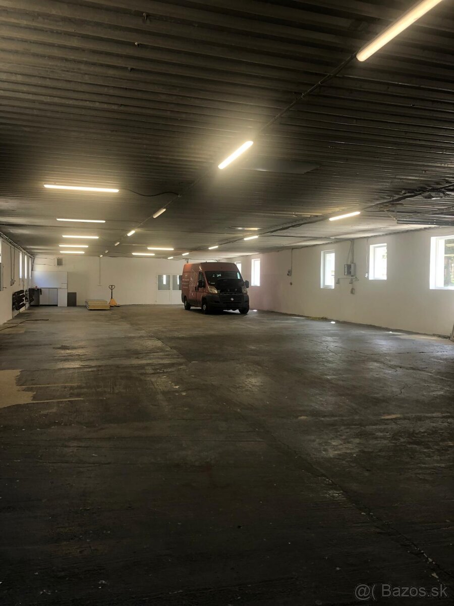 Výrobno - skladový objekt 173m2