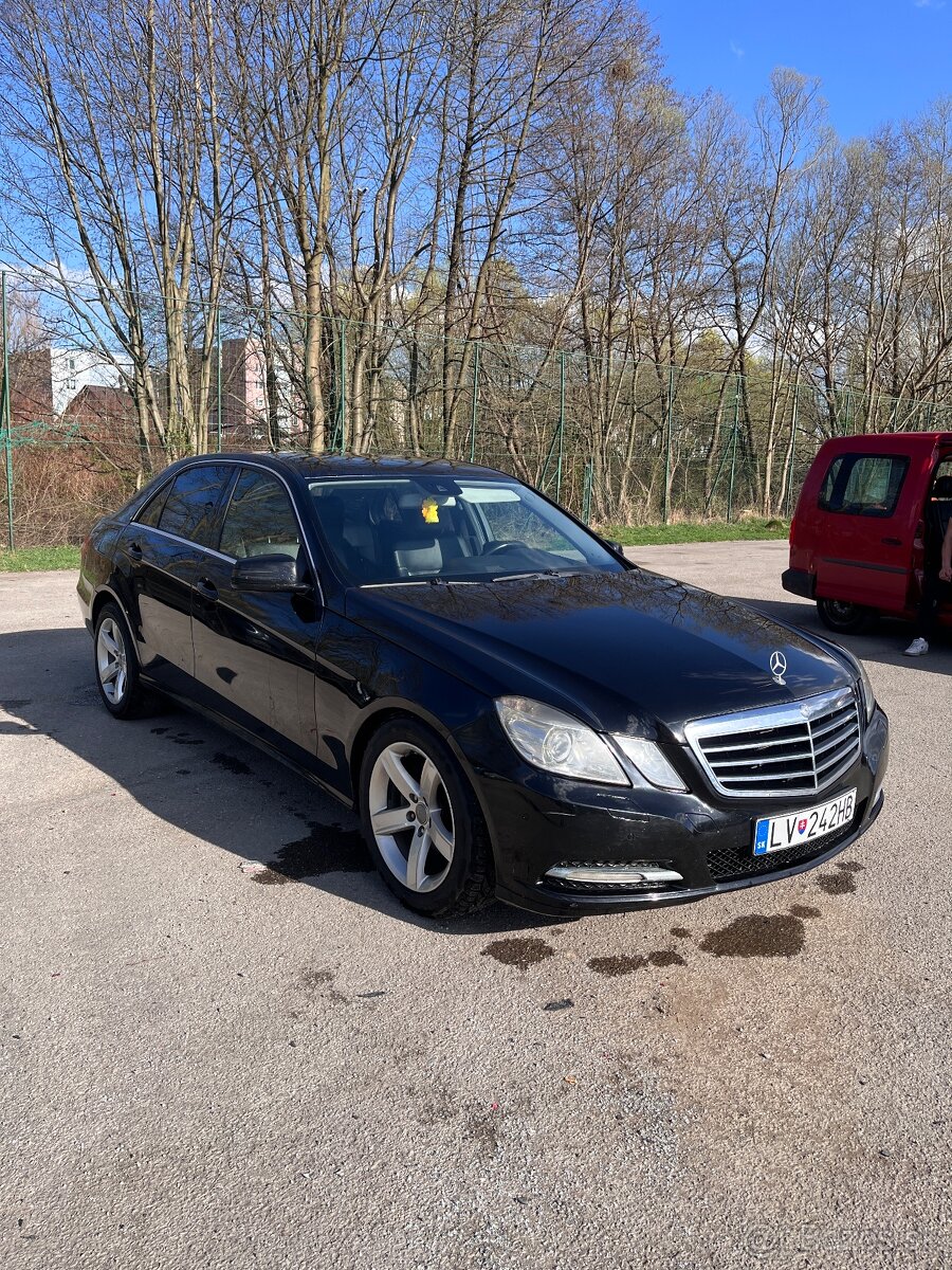 Predám Mercedes w212