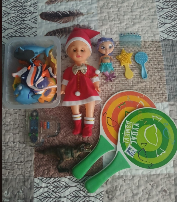 Mix staré hračky zadarmo