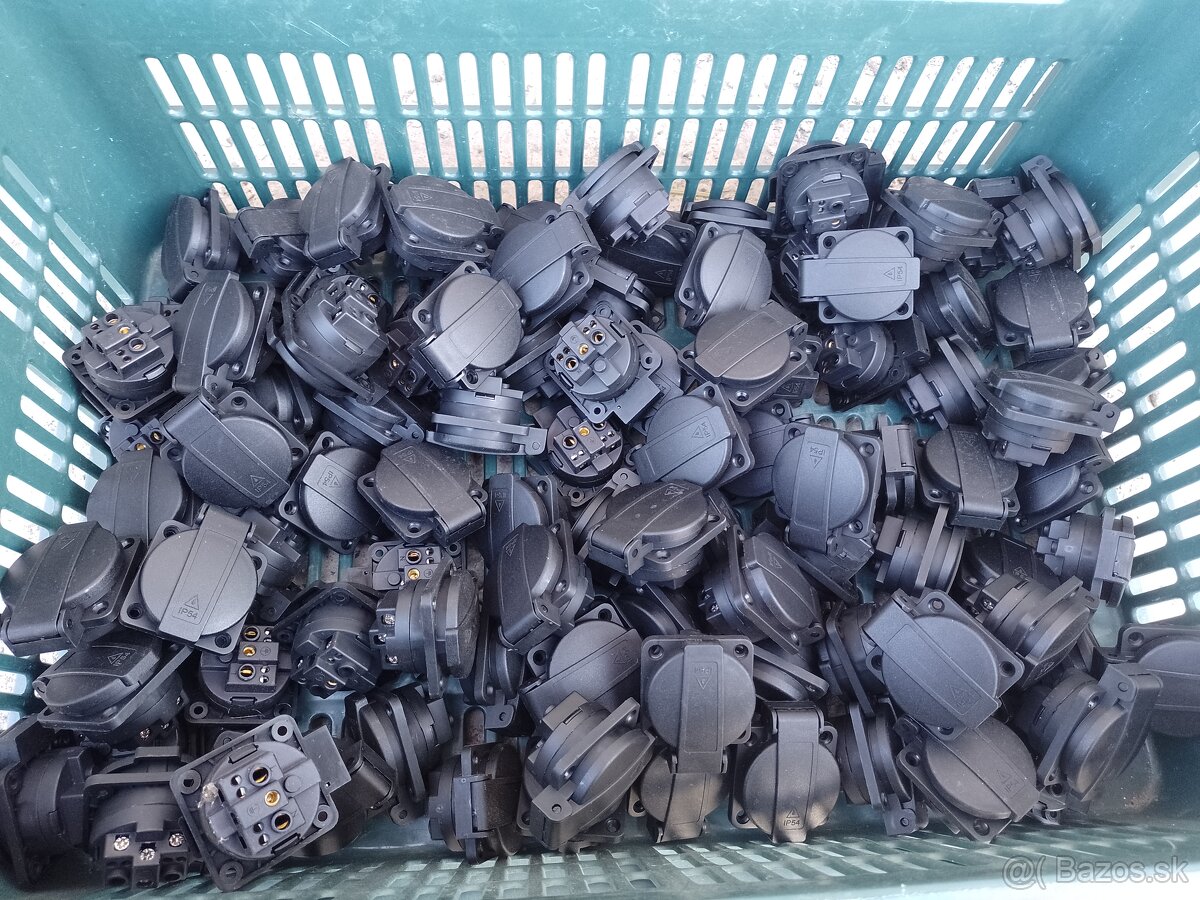 Schuko koncovky