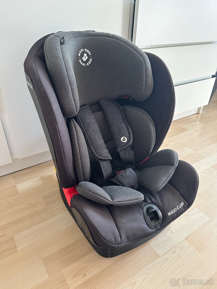 Autosedačka Maxi Cosi Titan Nomad Black