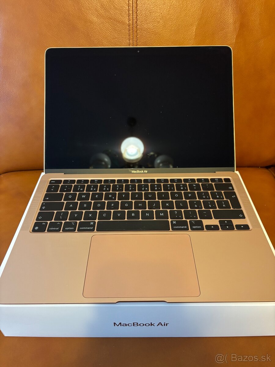 Macbook M1 GOLD na predaj
