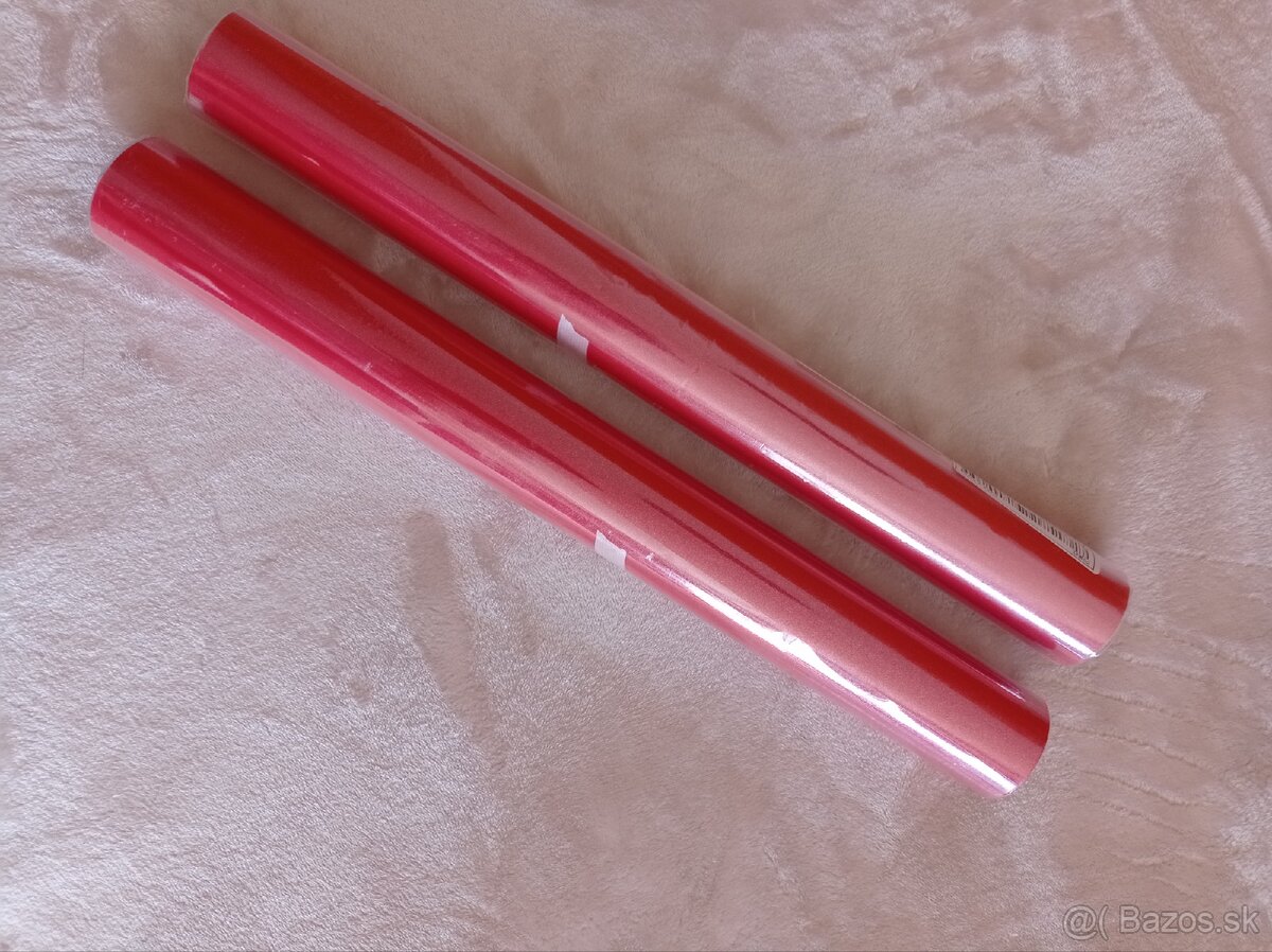 Samolepovacie tapety červené a napodebenina kameňa