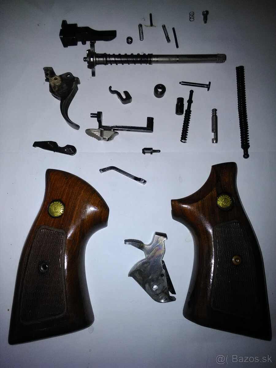 Náhradné diely - revolver Taurus 689