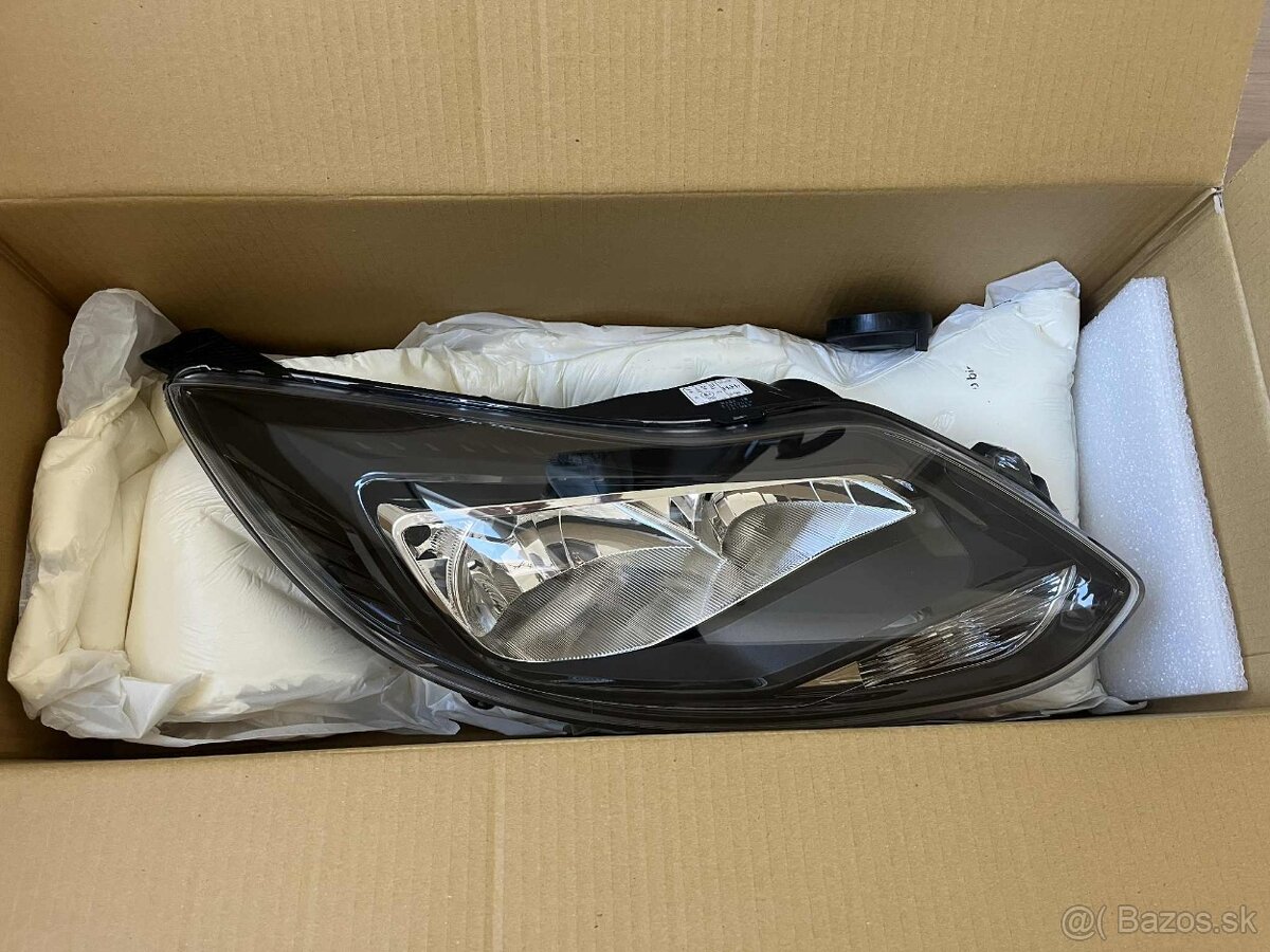 Predné svetlá Ford Focus III (2010 -