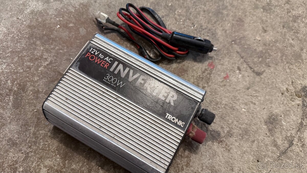 Predám menič napätia 12 V /220 V Tronic 300W