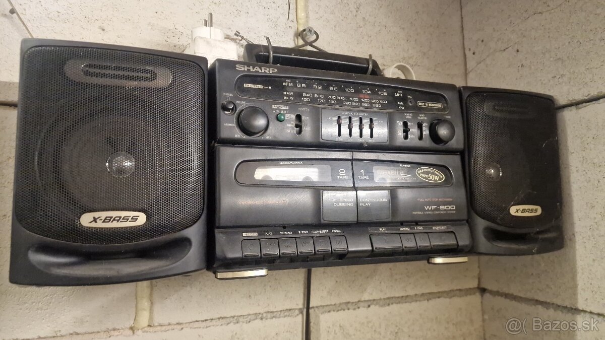 Predam radiomagnetofon sharp wf900
