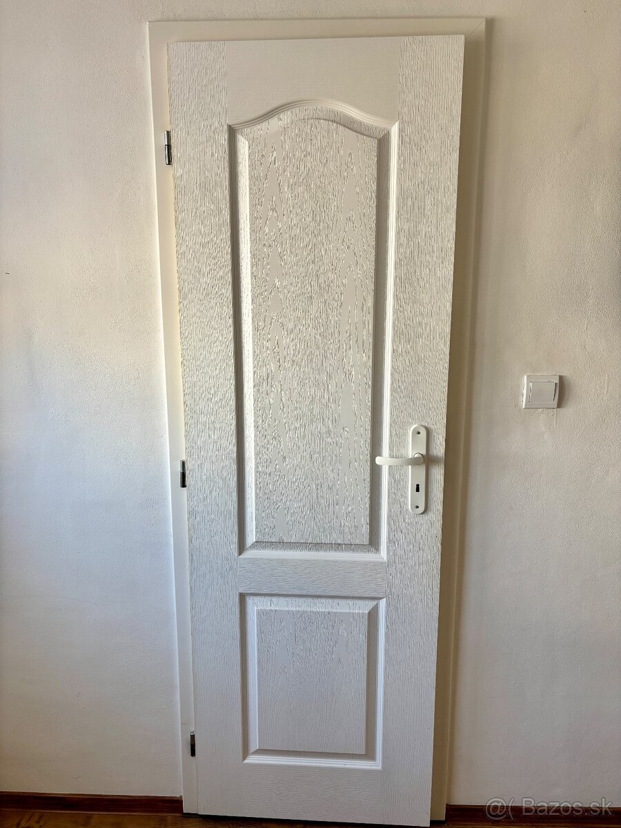 Dvere 60 cm biele