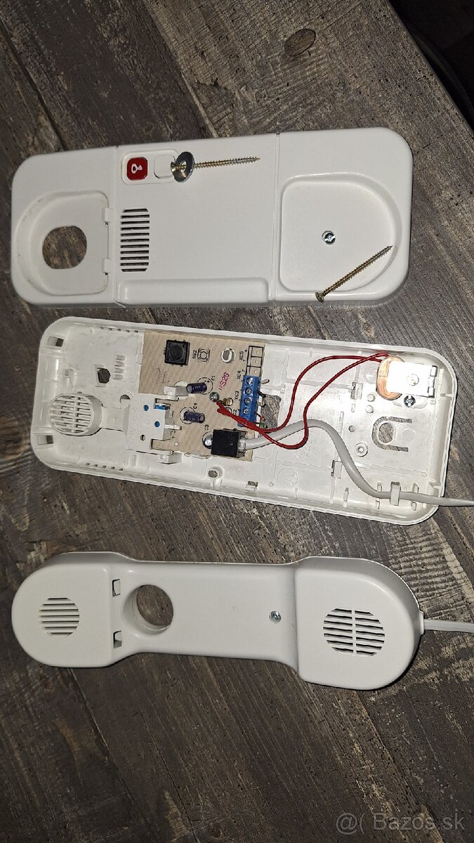 Domaci telefón Tesla DT 85