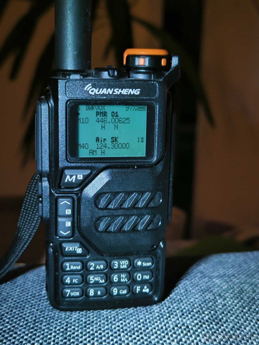 predam Quansheng UV-K5 upravena 18 -1300 MHz