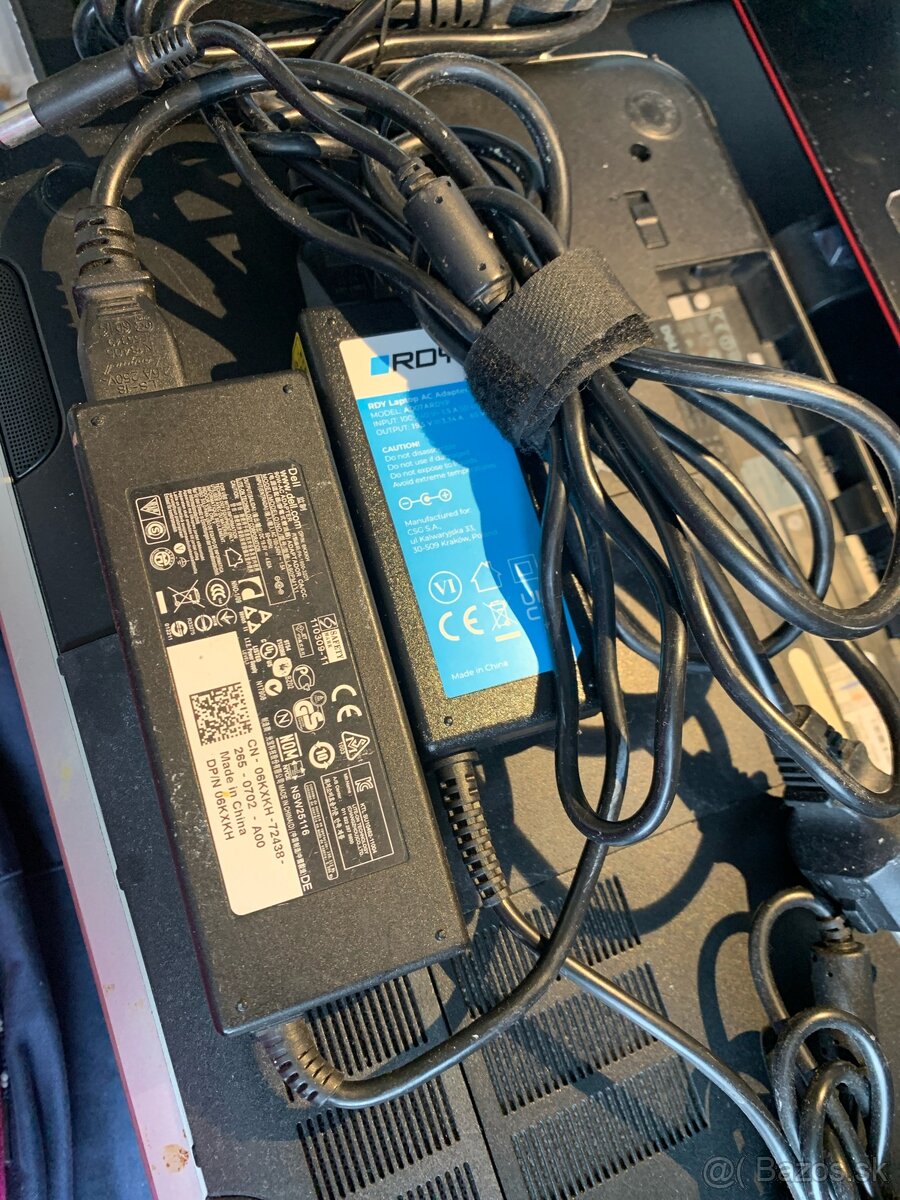 Zdroj na notebook dell