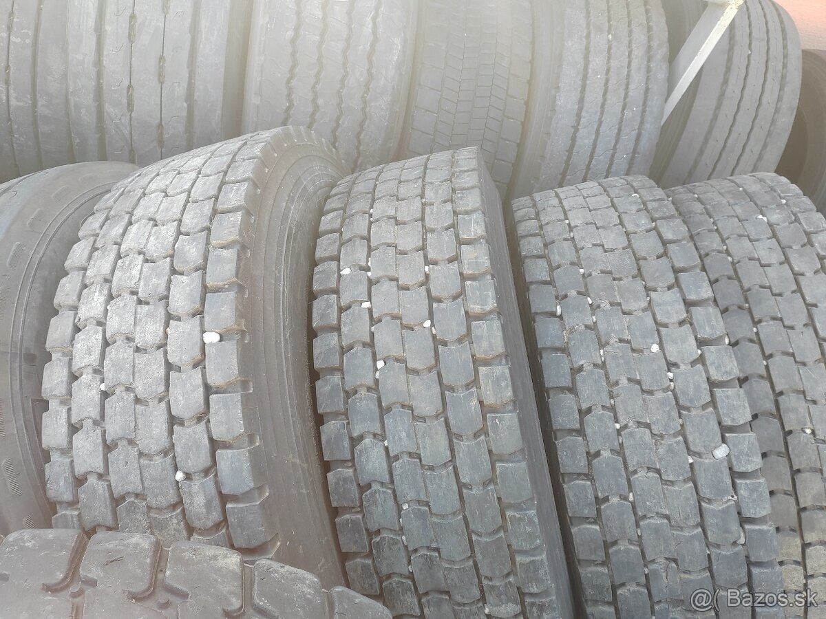315/80 R22,5 KUMHO KRD2