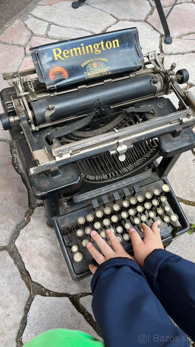 Písací stroj Remington