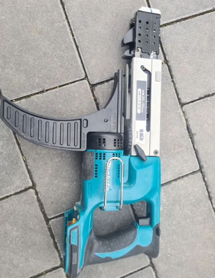 Skrutkovač Makita DFR550