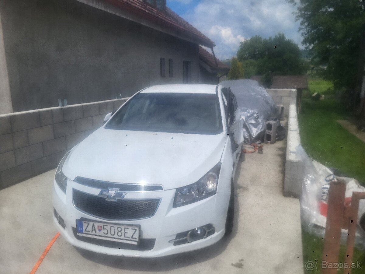 Predám burane auto v celku
