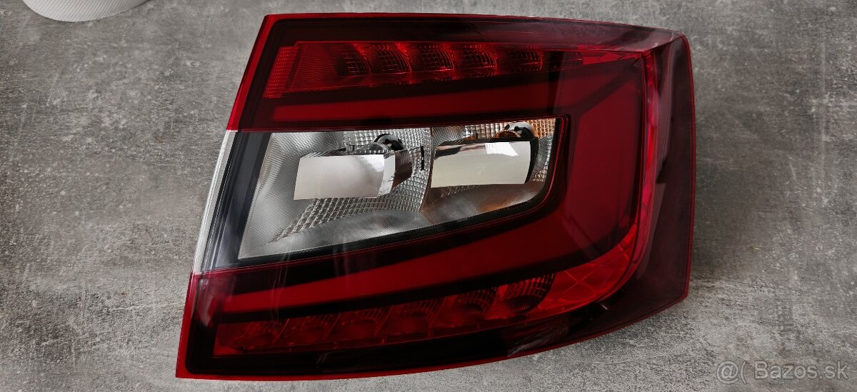 Zadné svetlá Škoda Octavia 3
