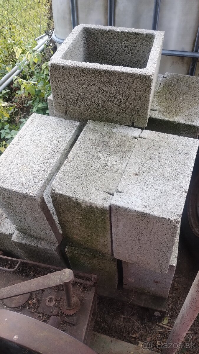 Tvárnice DT 40x40x23