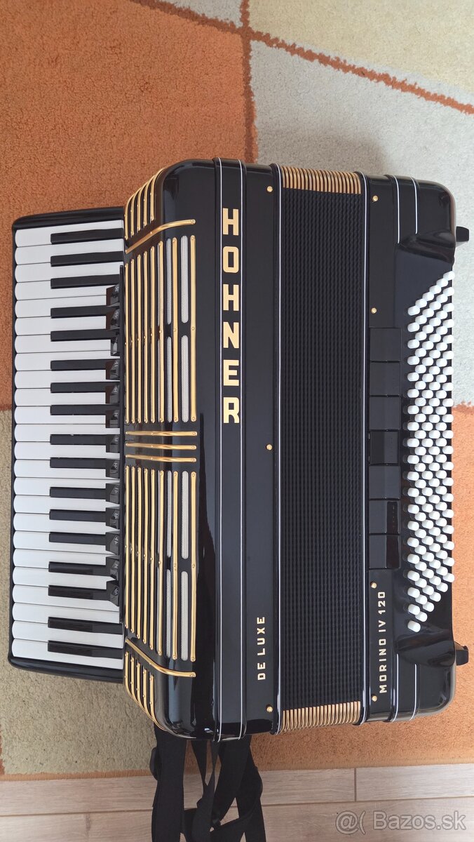 Hohner Morino IV 120 De Luxe