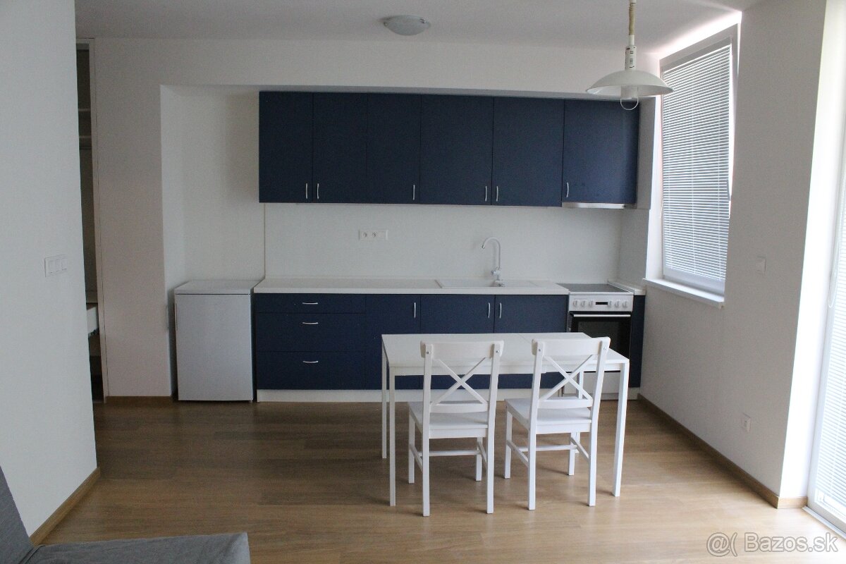 Prenajmem komplet zariadený 1-izbový byt s balkónom