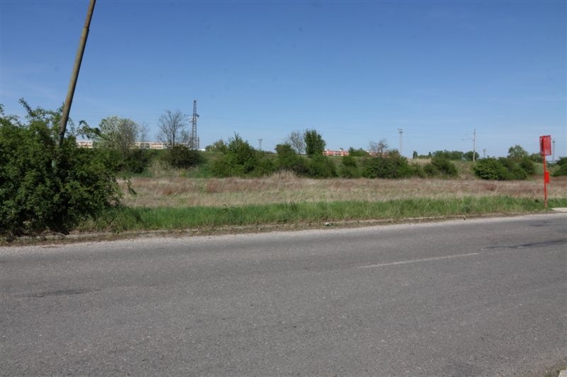 Pozemok na záhradu, sklad