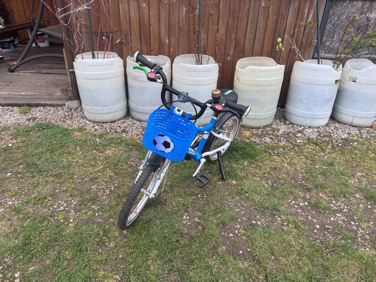Predám detský bicykel WOOM 3 modrý s doplnkami.