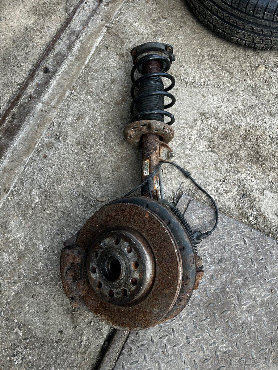Ľavá otoč Golf 5