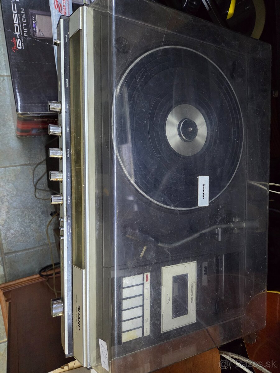 Gramoradio SHARP