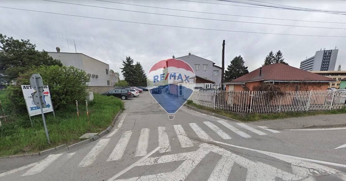 NA PREDAJ Komerčný pozemok, 600m2, ul. Palackého, Košice
