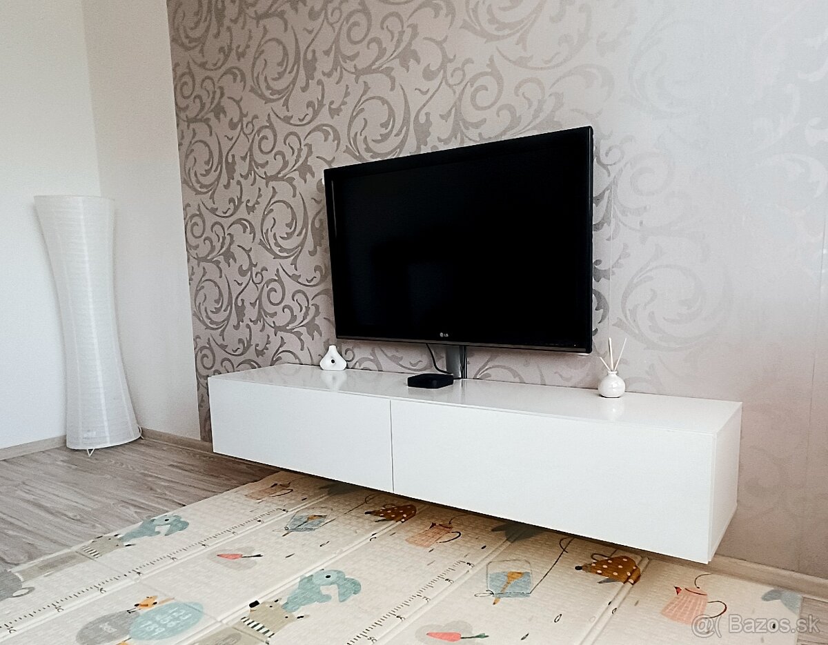 TV stolík biely lesk