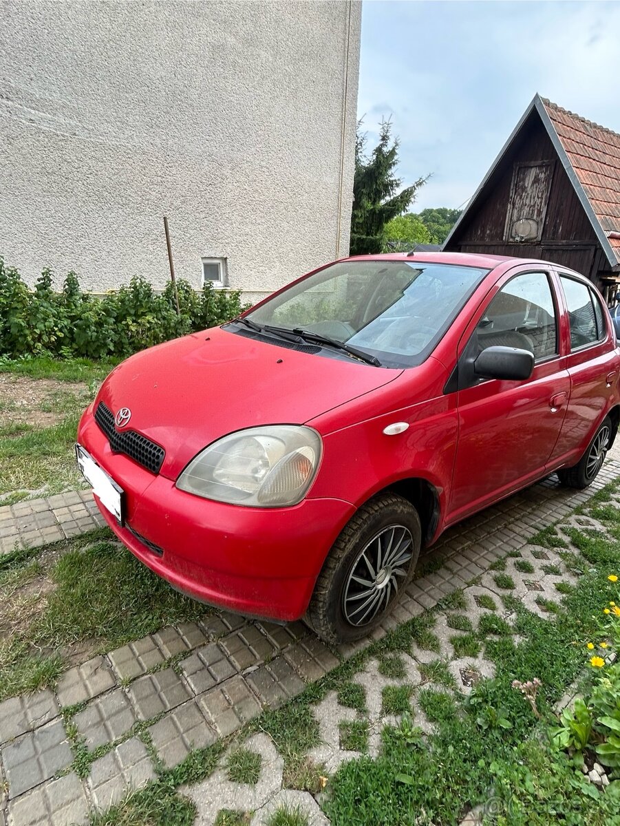 Toyota Yaris 1.0 Linea