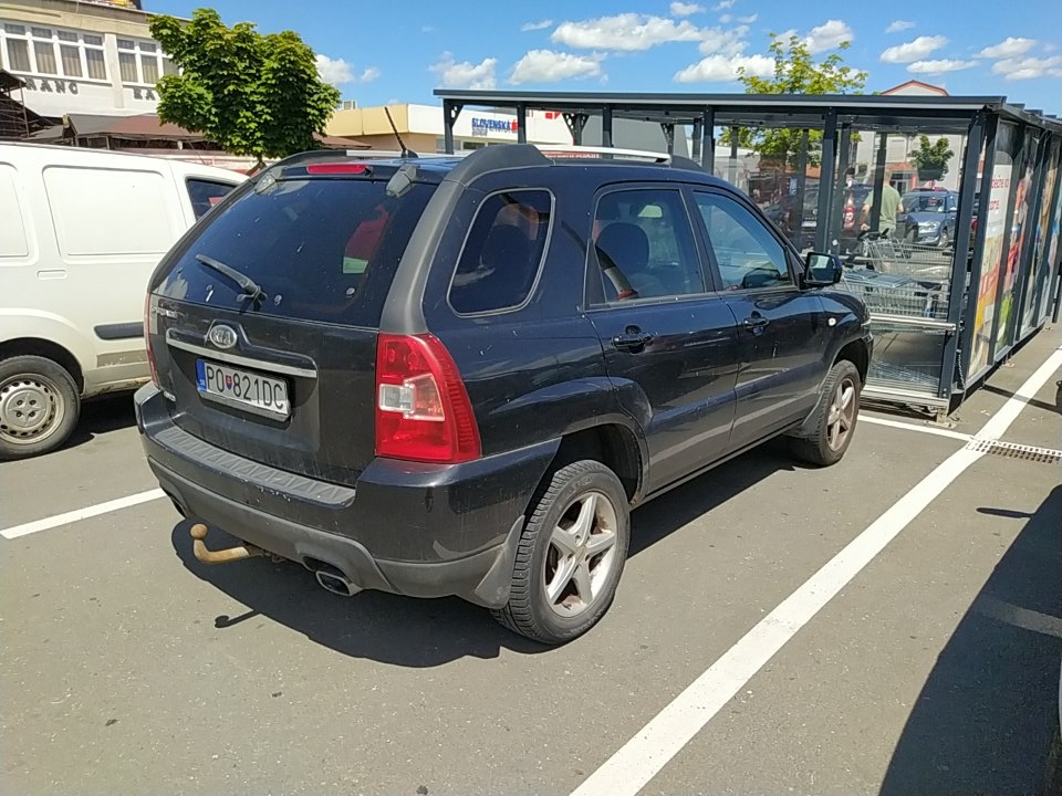 Predám Symbolická cena Kia Sportage 2,0