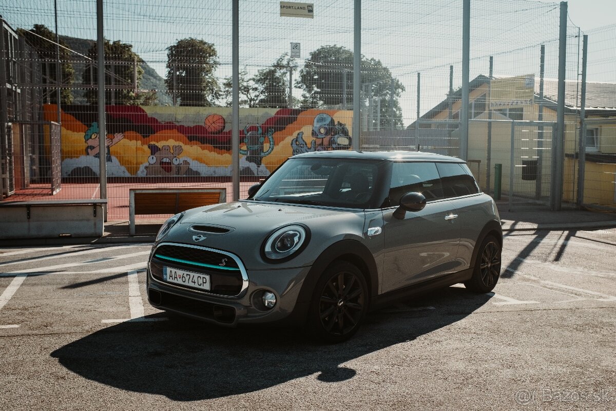 F56 Mini Cooper S Manual 2016 / Možná výmena za M135i