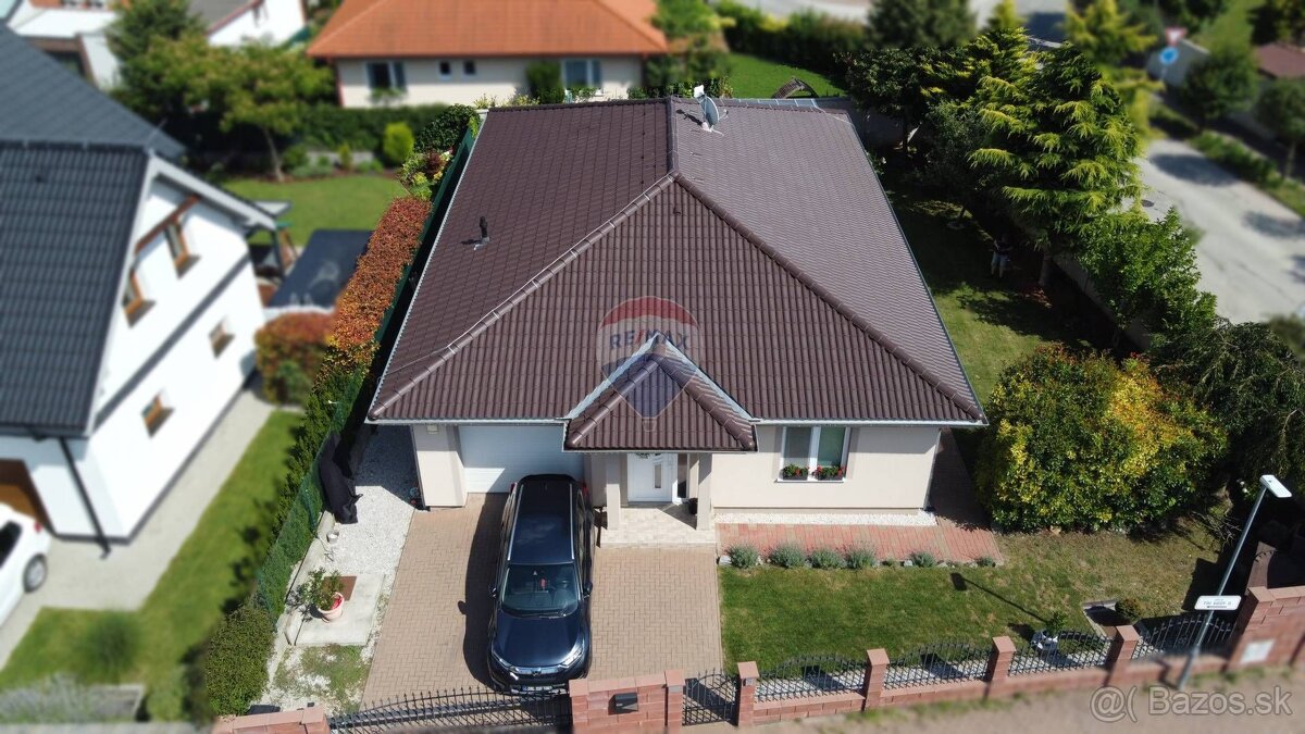 ✅ Priestranný 4 izbový RD - TRI VODY - Malinovo