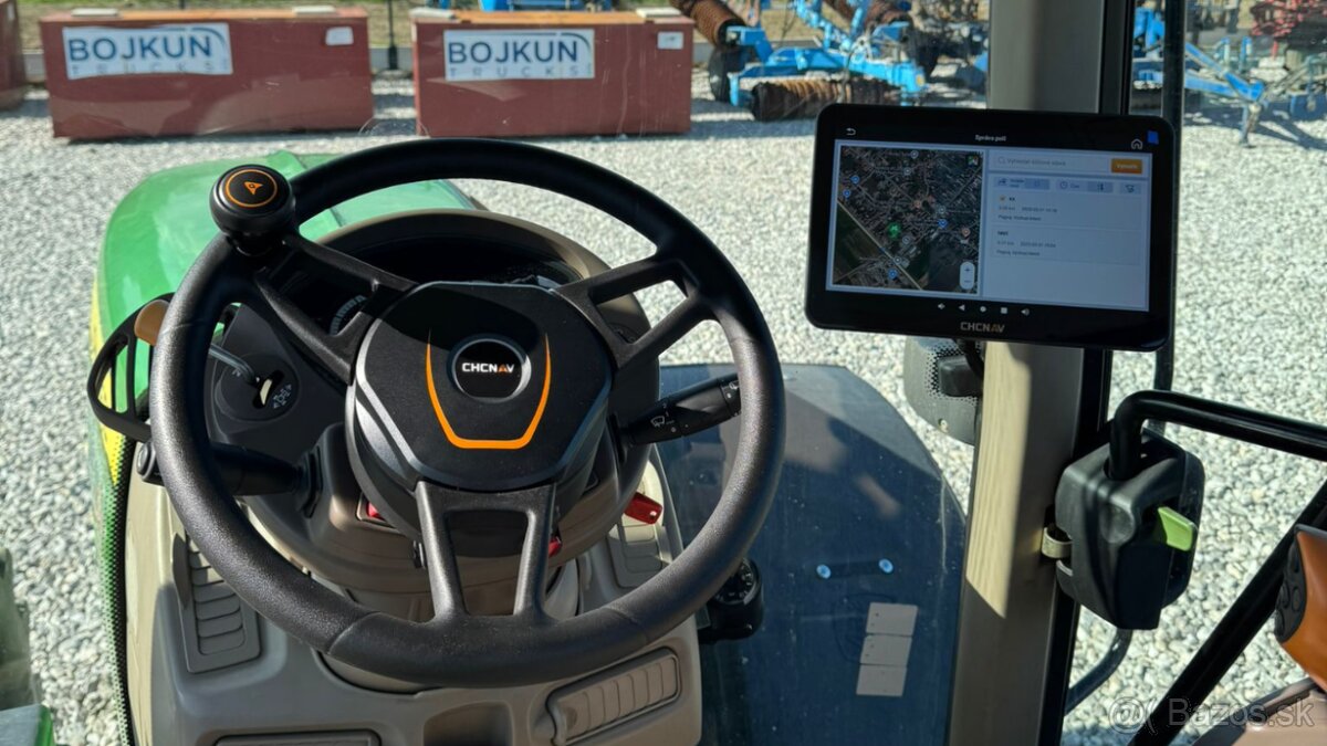 Navigácia do traktora s autopilotom a bez CHCNAV